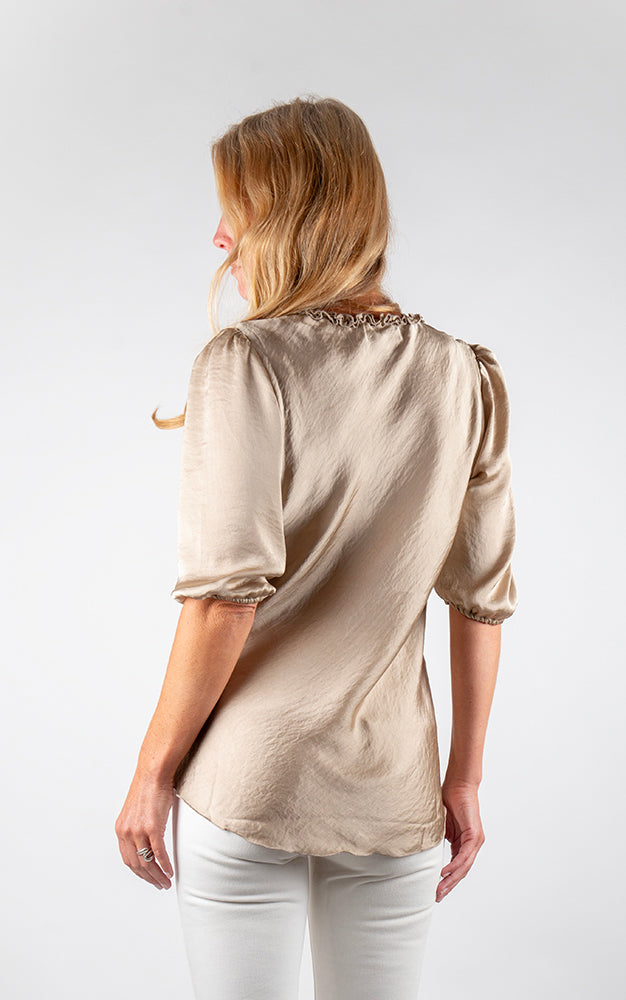 Lisa Copy - Soft Gold